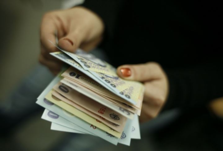 Preţurile la energie şi gaze naturale pentru consumatorii casnici în regim reglementat nu vor creşte până în 2022