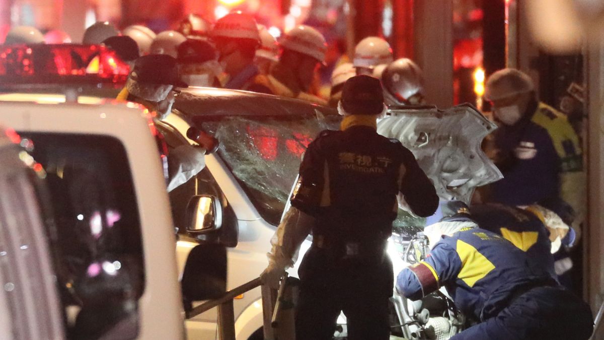 TOKYO: Un bărbat a intrat deliberat cu maşina într-o mulţime care celebra trecerea în Noul An