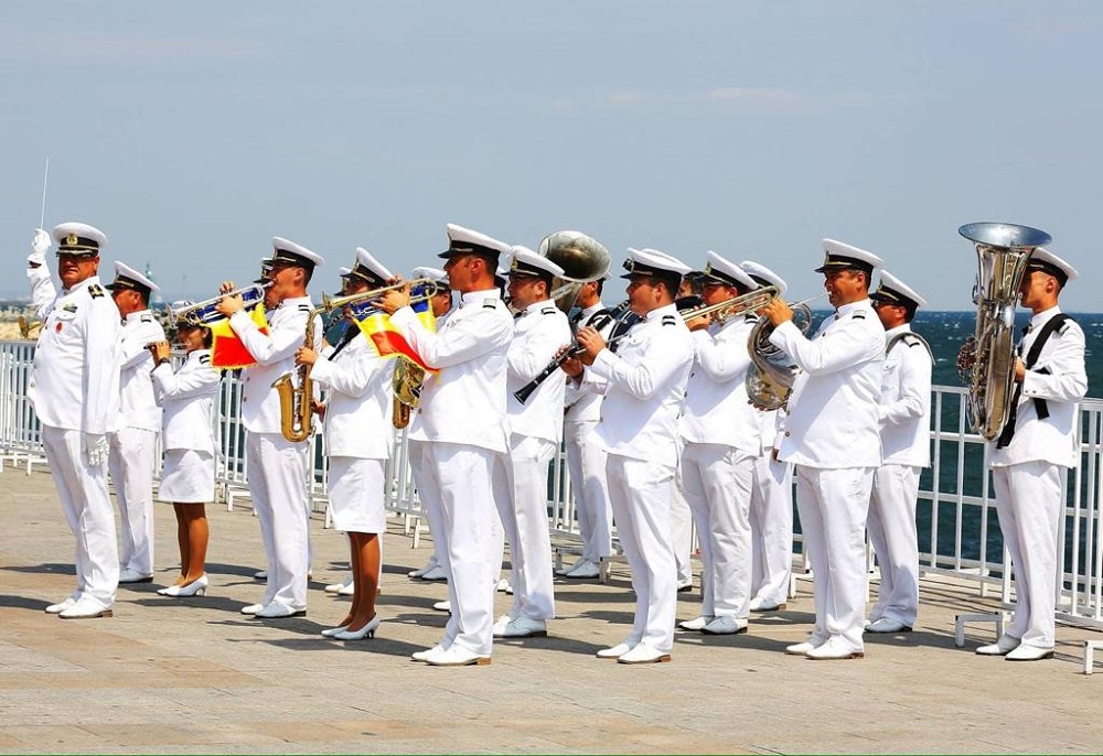 CONSTANȚA: Instrumentiștii „Muzicii Militare” promit un adevărat show la Târgul de Turism al României