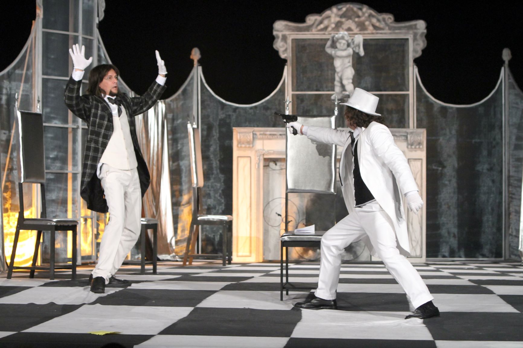 Primăvara începe cu trei spectacole la Teatrul de Stat Constanţa
