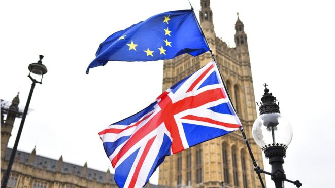 Parlamentarii britanici au votat pentru posibilitatea amânării Brexitului
