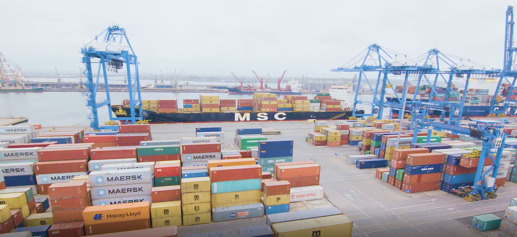 DP World Constanţa a semnat reînnoirea contractului de concesiune cu Administraţia Porturilor Maritime Constanţa