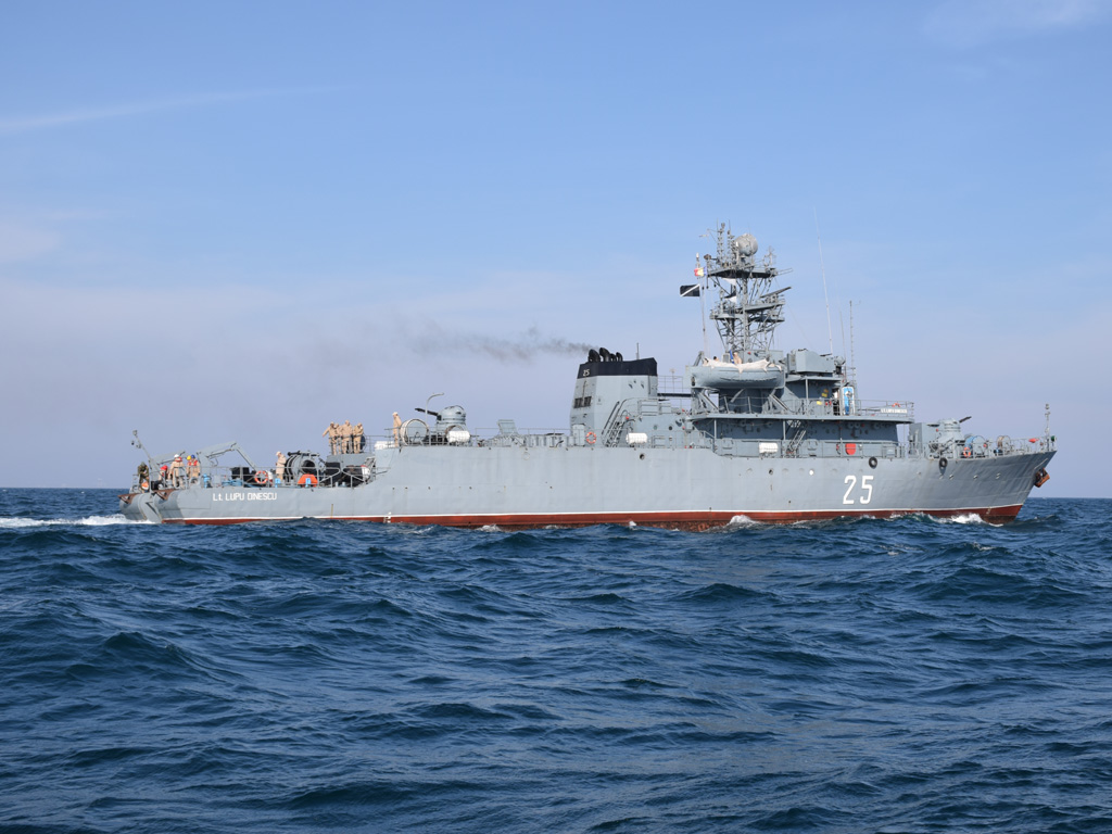 Un dragor maritim al Forțelor Navale Române intră sub comanda NATO