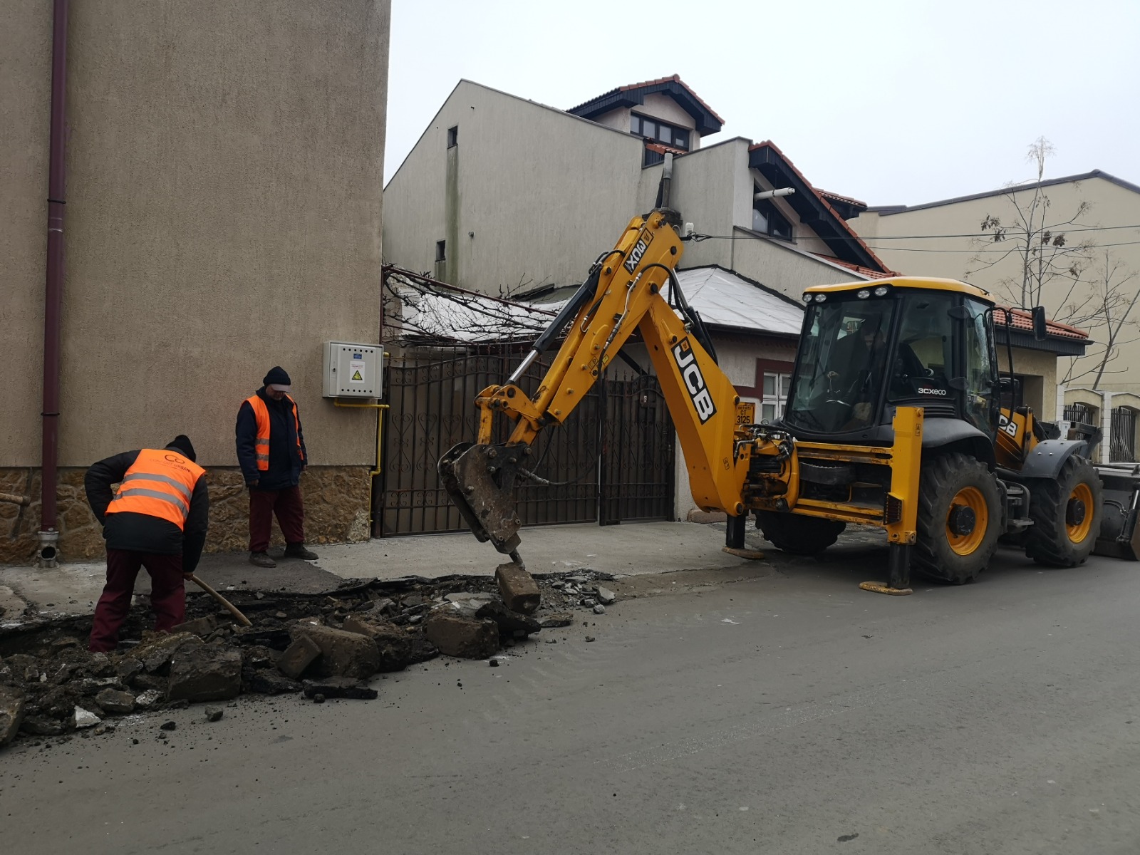 Lucrări de reabilitare și modernizare a trotuarelor, în mai multe zone din Constanța