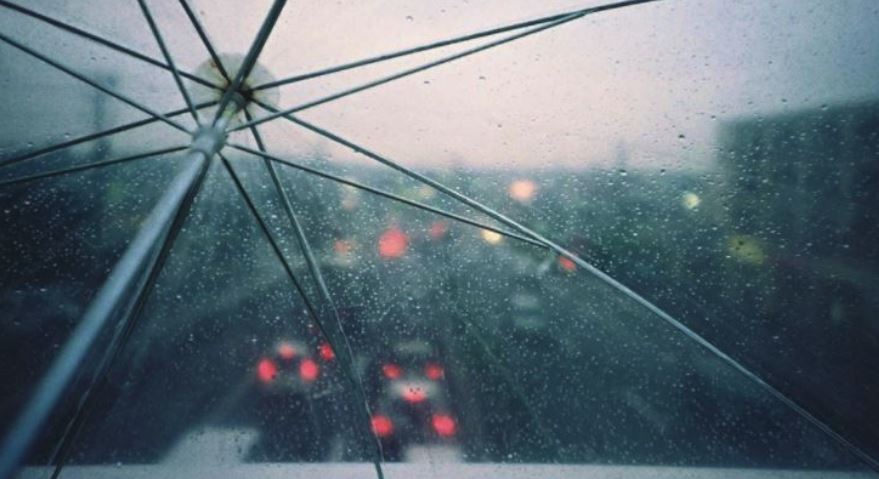 Vreme închisă, cu averse și vânt alert, în Dobrogea