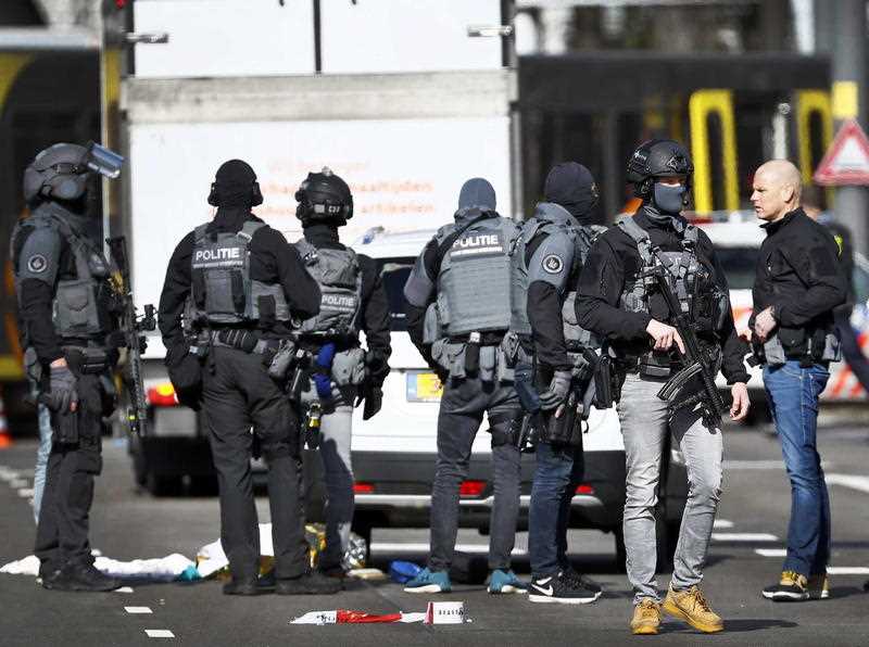 UPDATE incident armat în Utrecht: Focuri de armă s-au auzit în mai multe locuri din oraş (autorităţi)