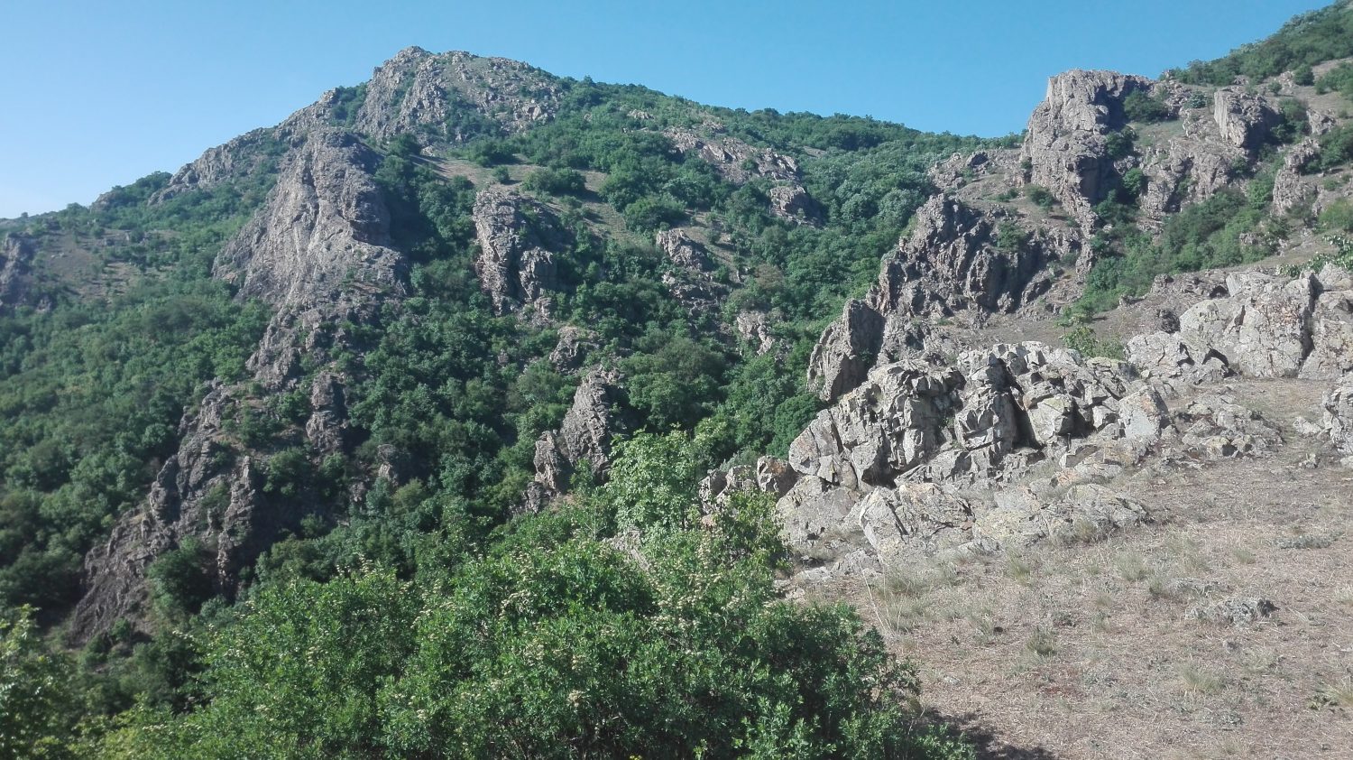 TULCEA: A crescut numărul turiştilor în Munţii Măcinului