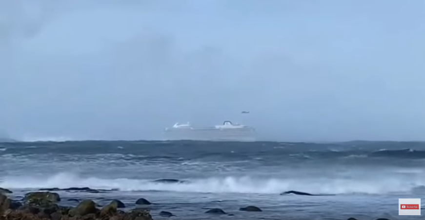 VIDEO/NORVEGIA: 1300 de pasageri în pericol la bordul unei nave de coazieră