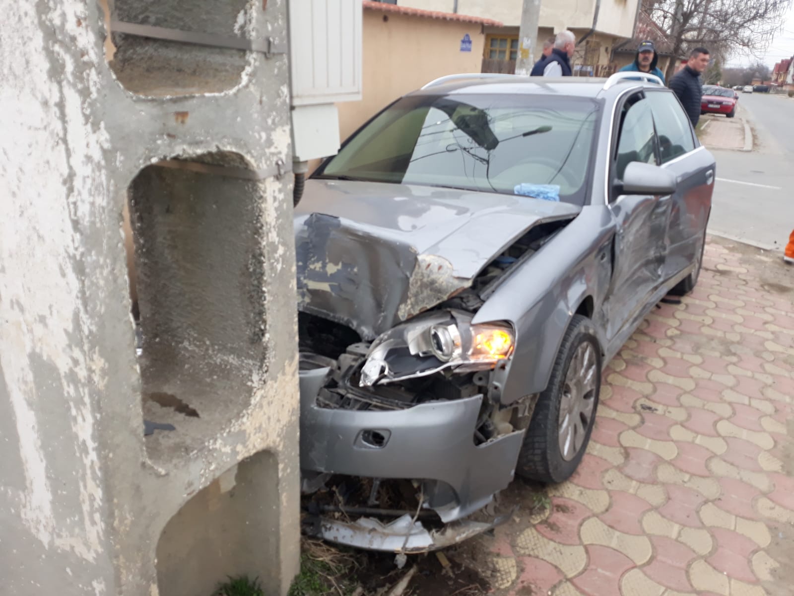 CONSTANȚA: Accident rutier în localitatea Lumina. O persoană a fost rănită