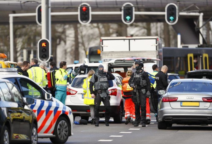 OLANDA: Cel puţin o persoană a fost ucisă în incidentul armat din oraşul Utrecht