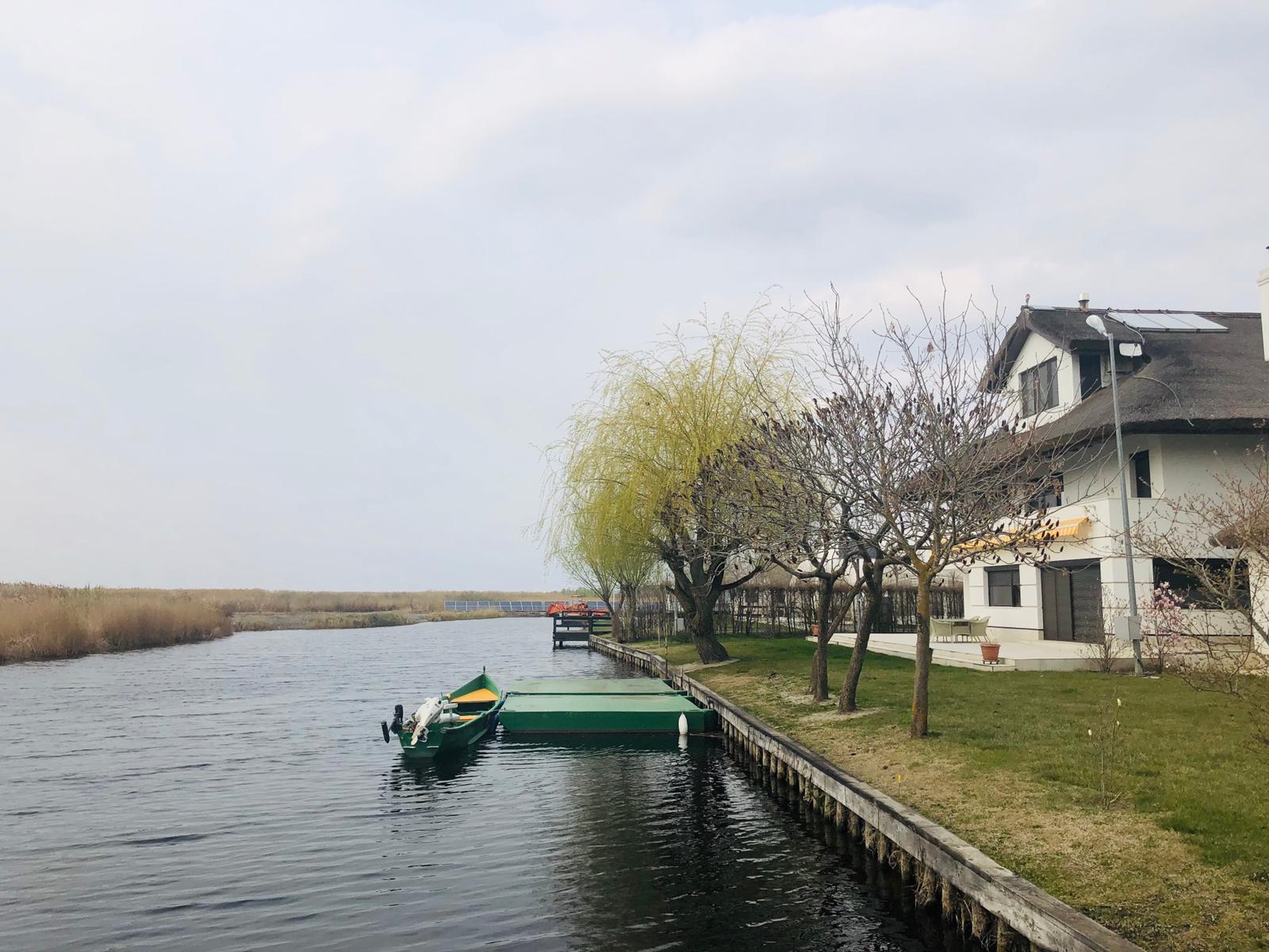 S-au majorat amenzile pentru cei care intră fără permis de acces, cu barca sau mașina, în perimetrul Rezervației Biosferei Delta Dunării
