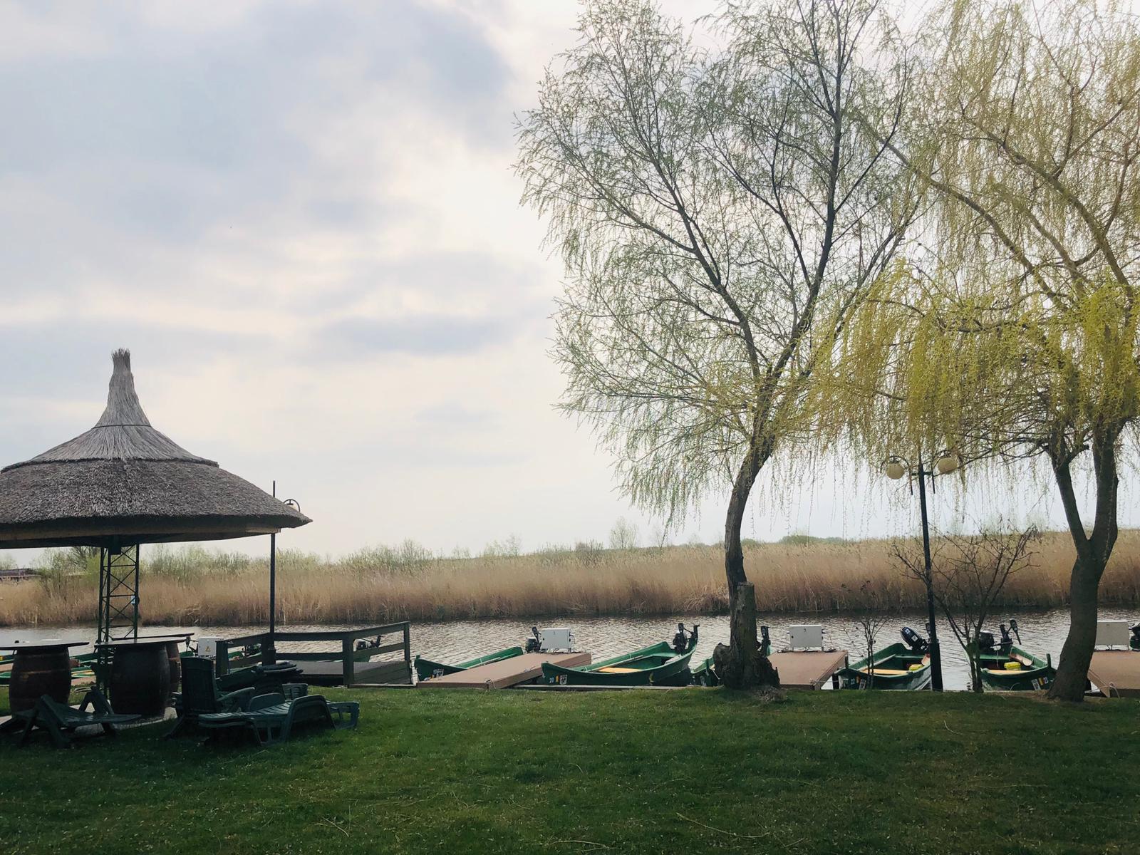 Turiștii care au ales Delta Dunării în această minivacanță, se bucură de tradiții adaptate specificului local