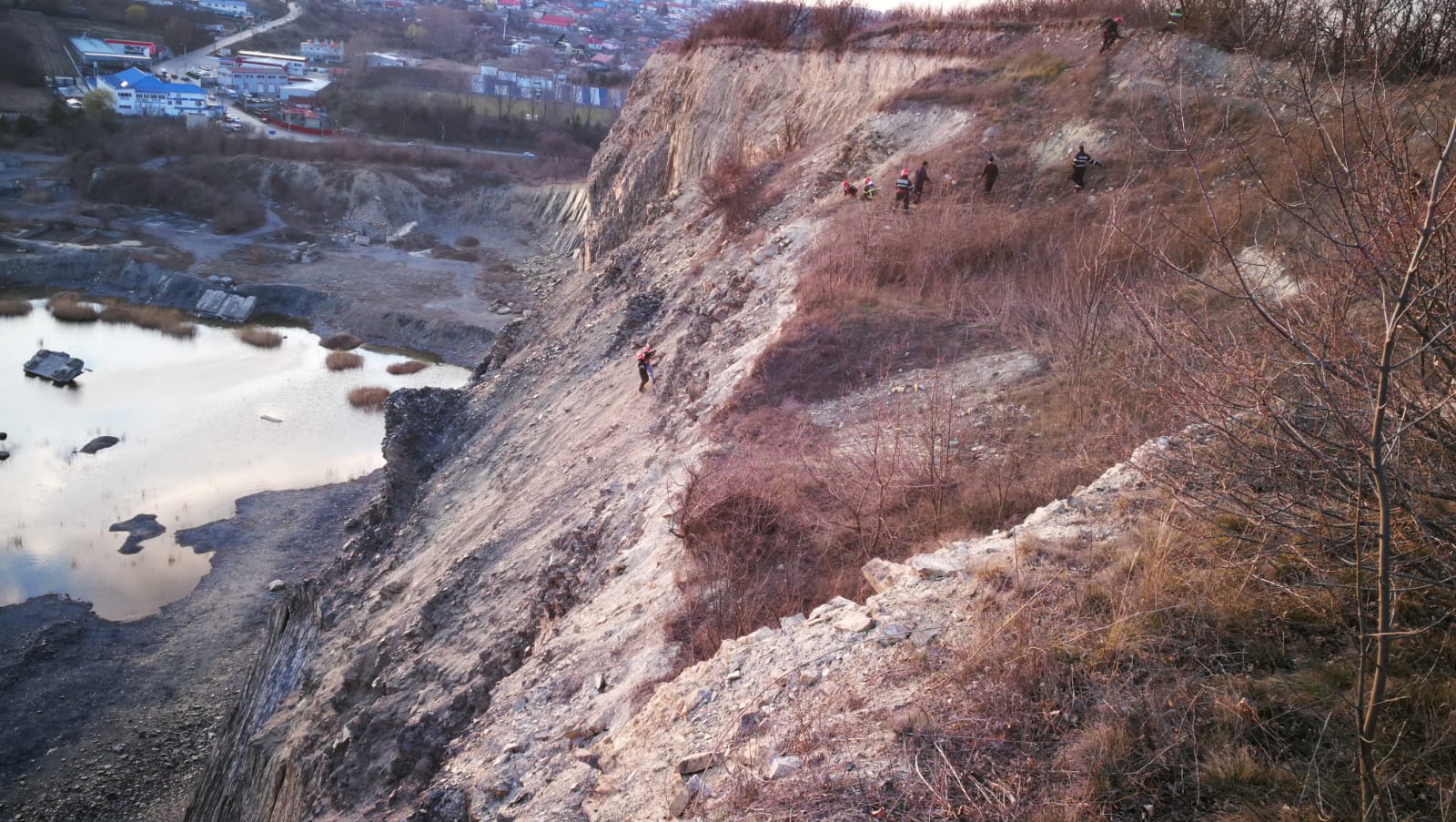 TULCEA: Adolescente salvate de pompieri, în zona pădurii Bididia FOTO