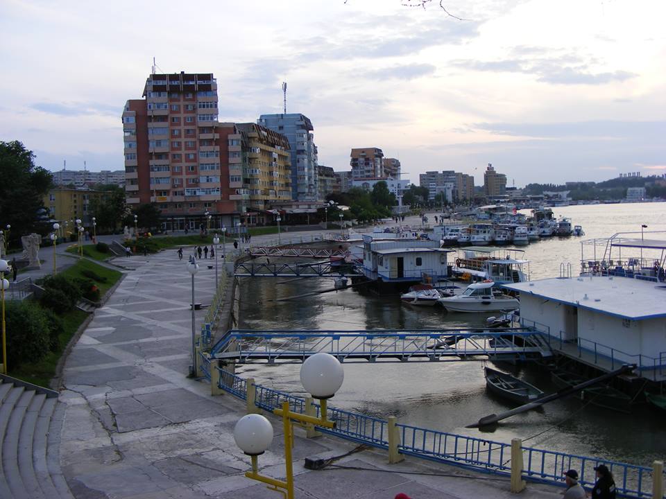 TULCEA: Faleza Dunării, redată parţial utilizării în această vară