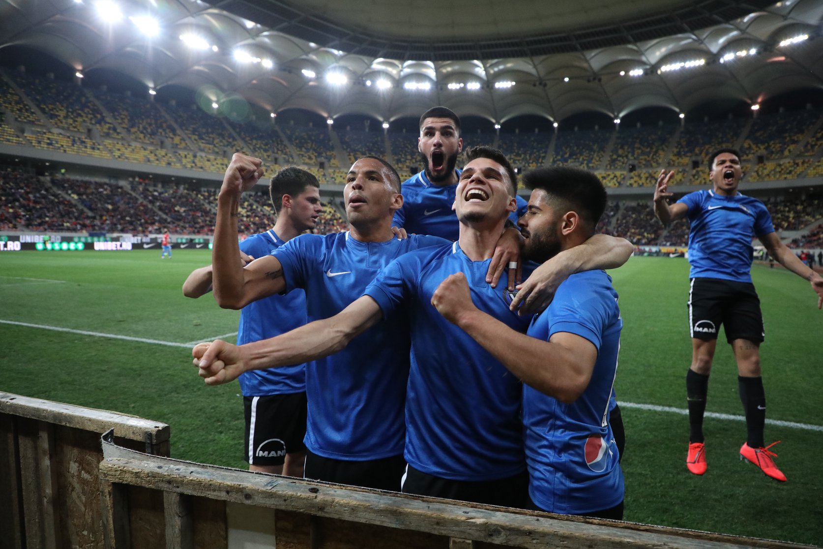 Meci de pregătire între FCSB și FC Viitorul Constanţa