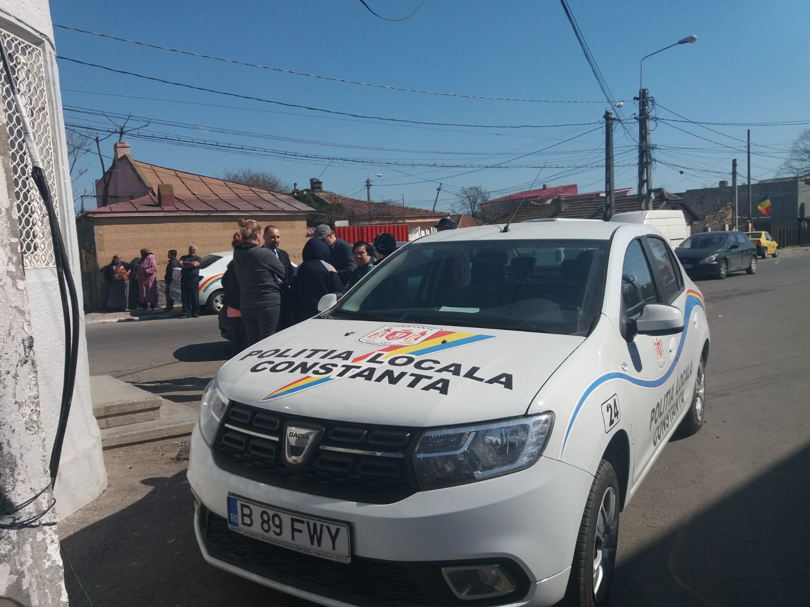 CONSTANȚA/FOTO: Intervenția autorităților în comunitatea rromă din cartierul Coiciu