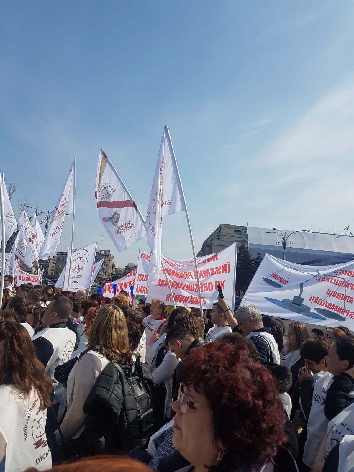 Miting al grefierilor, astăzi, în Piața Victoriei. Care sunt revendicările FOTO