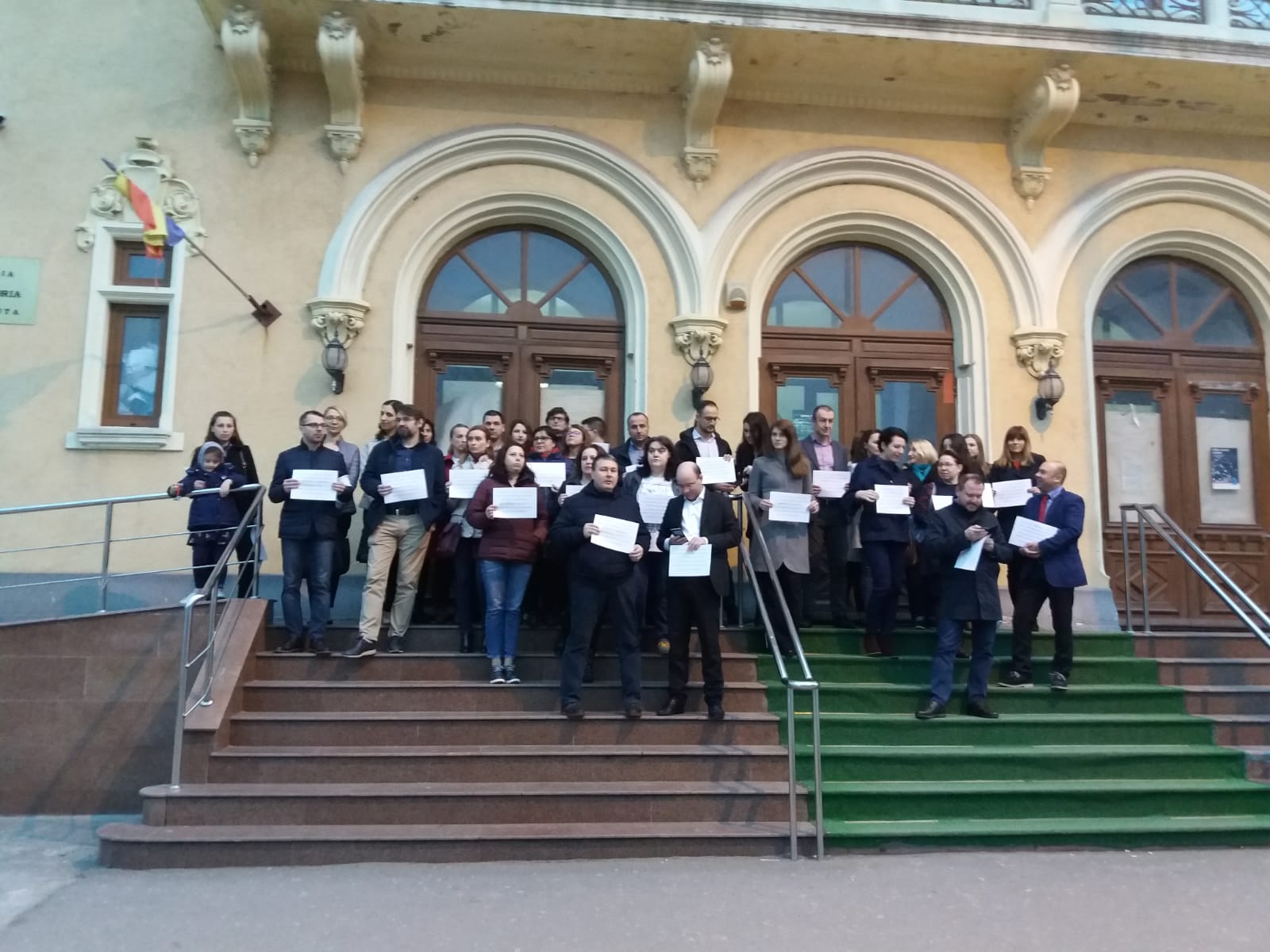 Un nou protest al magistraţilor constănţeni