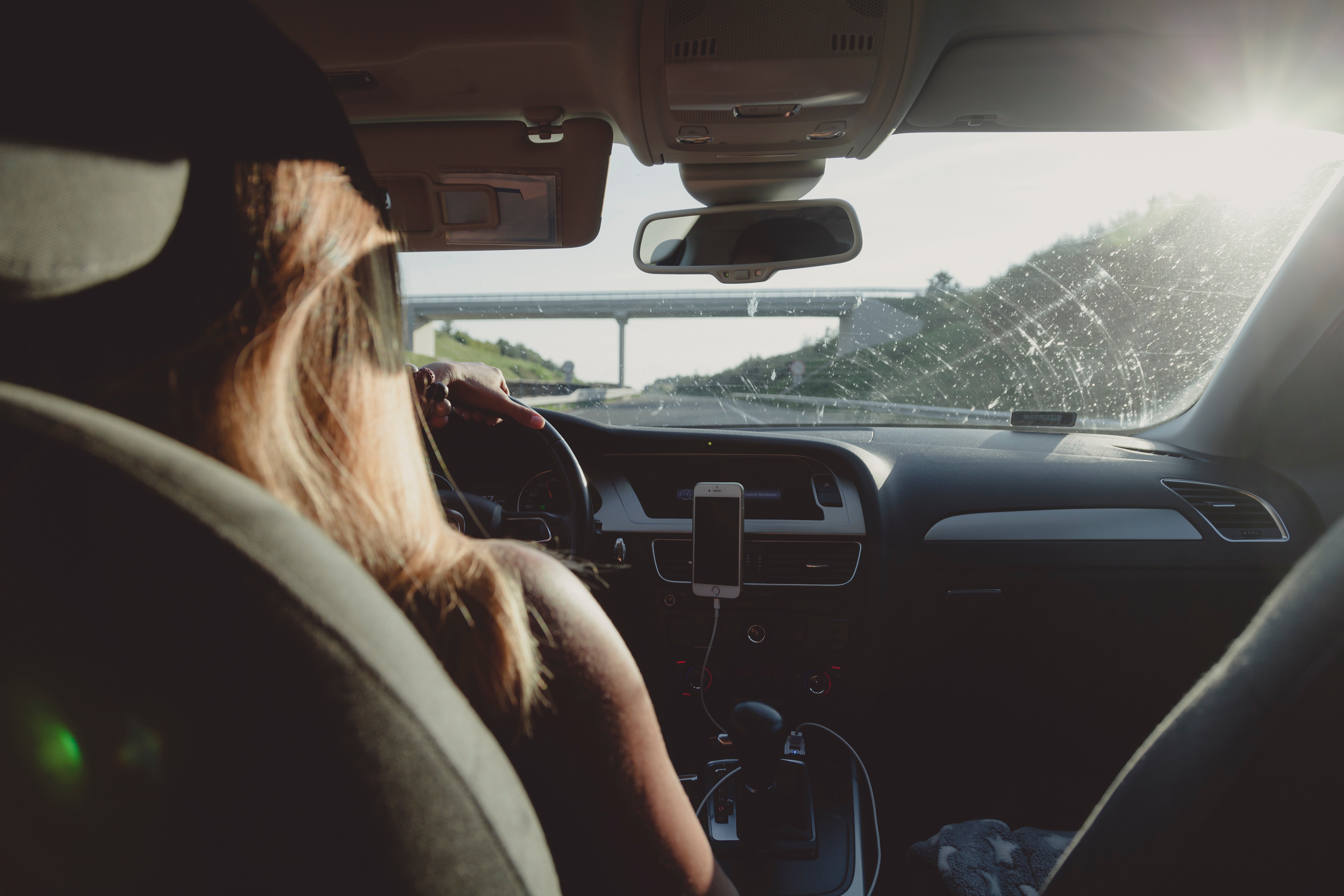 AUTO BLITZ | Noi reglementări UE privind sistemele de siguranţă auto