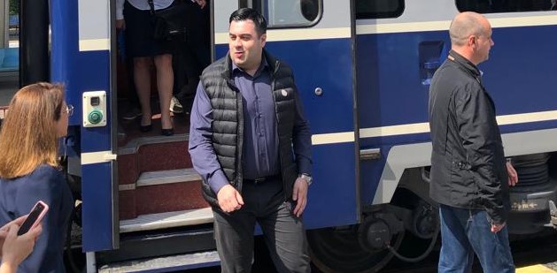 Ministrul Transporturilor, Răzvan Cuc, despre călătoria cu trenul: „Pe tronsonul București – Constanța nu vor fi întârzieri“