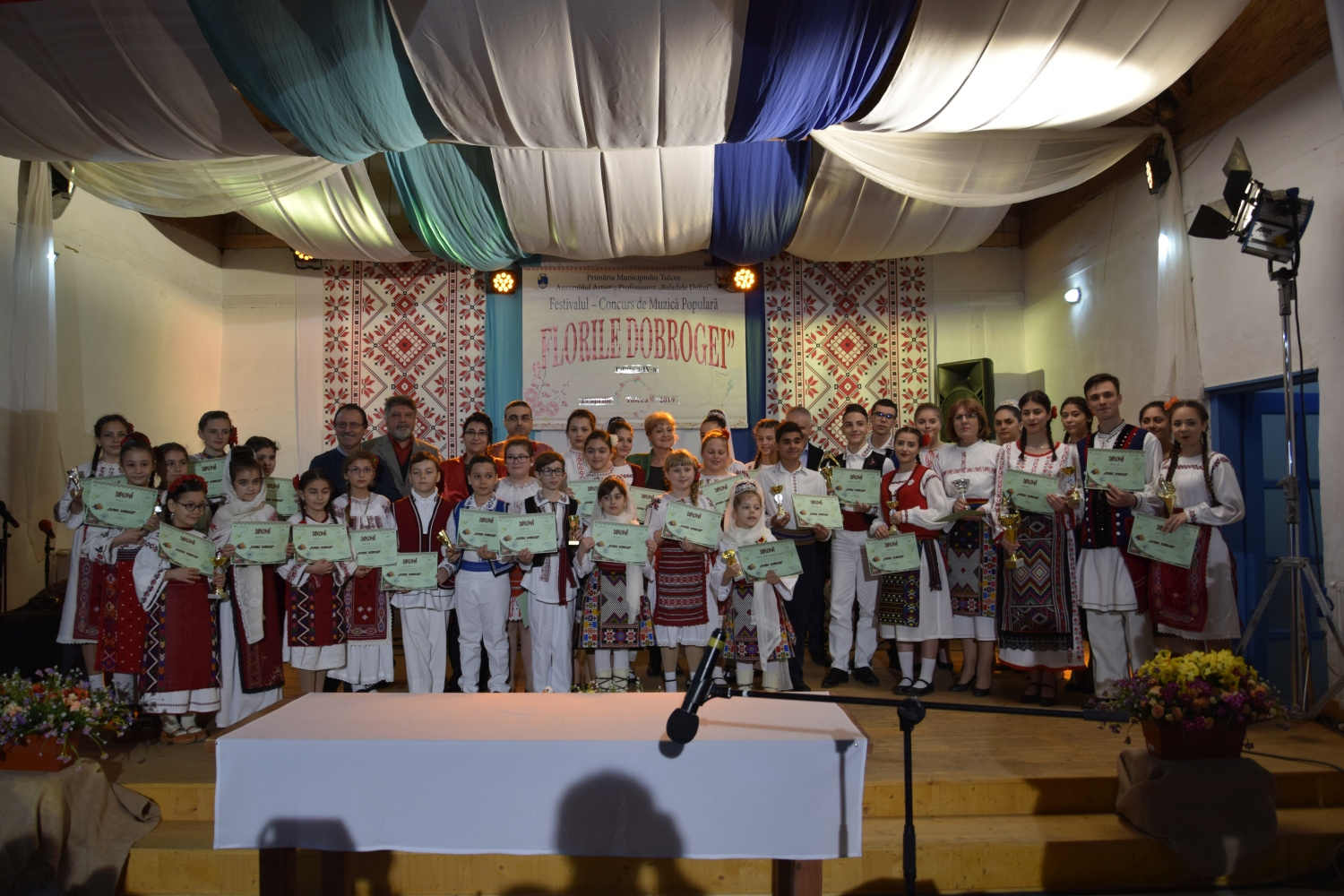 Vioristul Dragoș Vlădeanu, câștigătorul Marelui Premiu al Festivalului-Concurs de Muzică Populară „Florile Dobrogei”