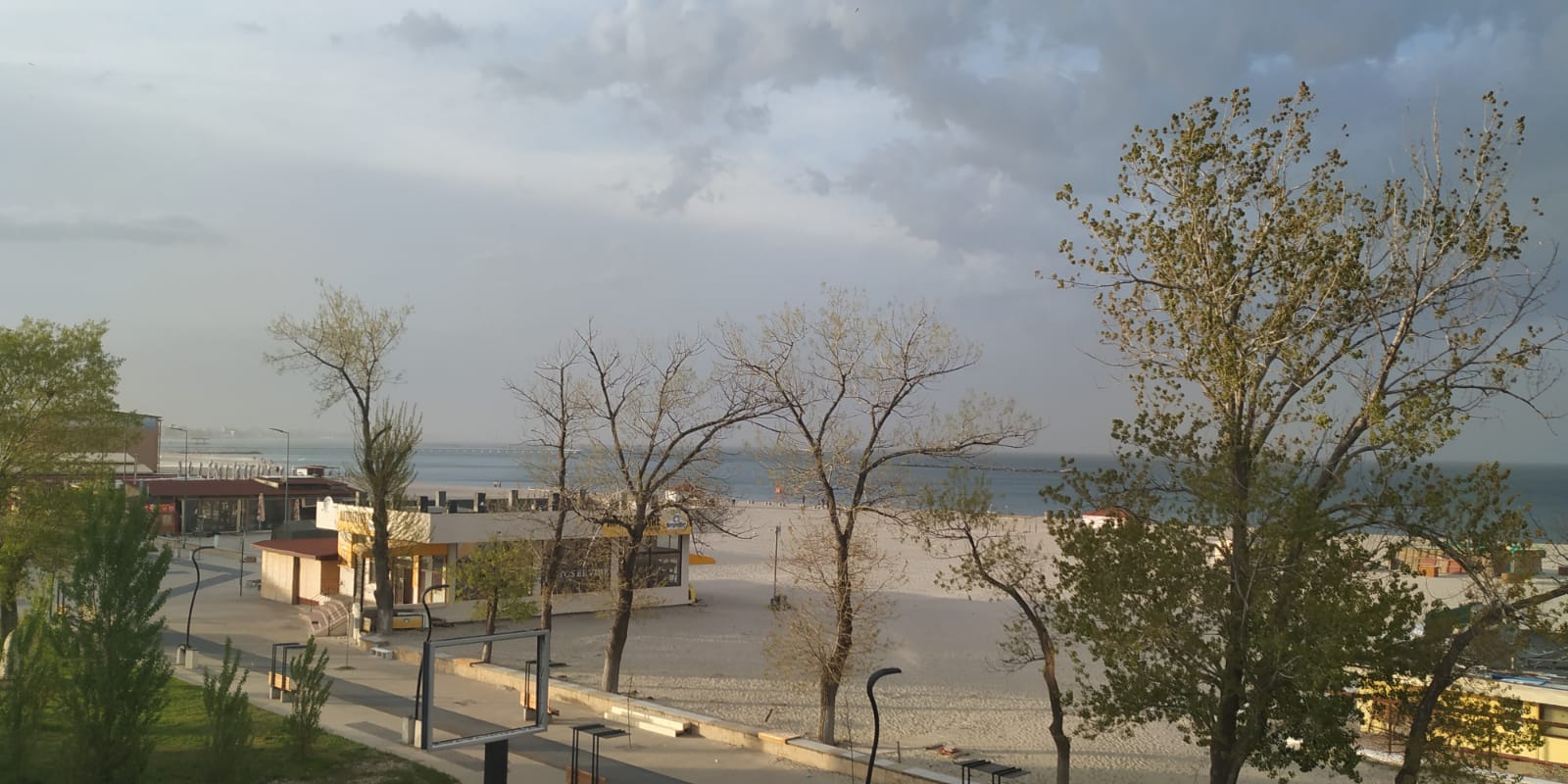 Vreme cu nori și soare anunță meteorologii în Dobrogea și la malul mării