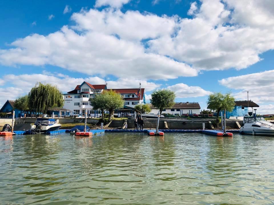 TULCEA: Lună de vârf pentru turismul din Delta Dunării