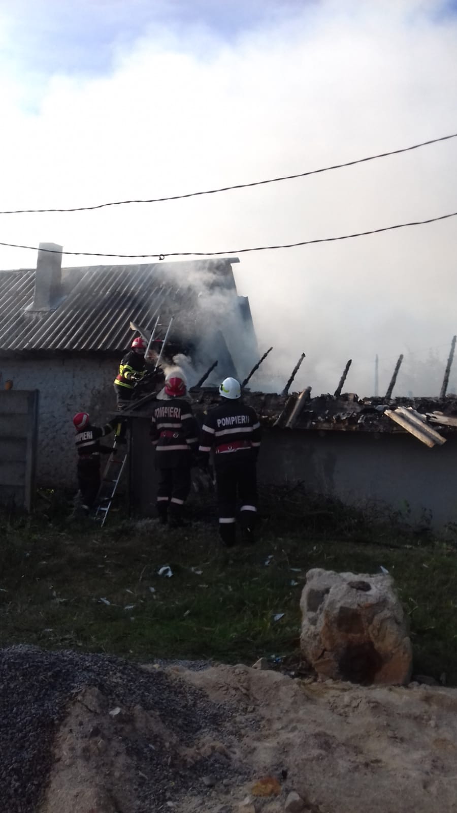 Județul TULCEA/FOTO: Garaj distrus de un incendiu