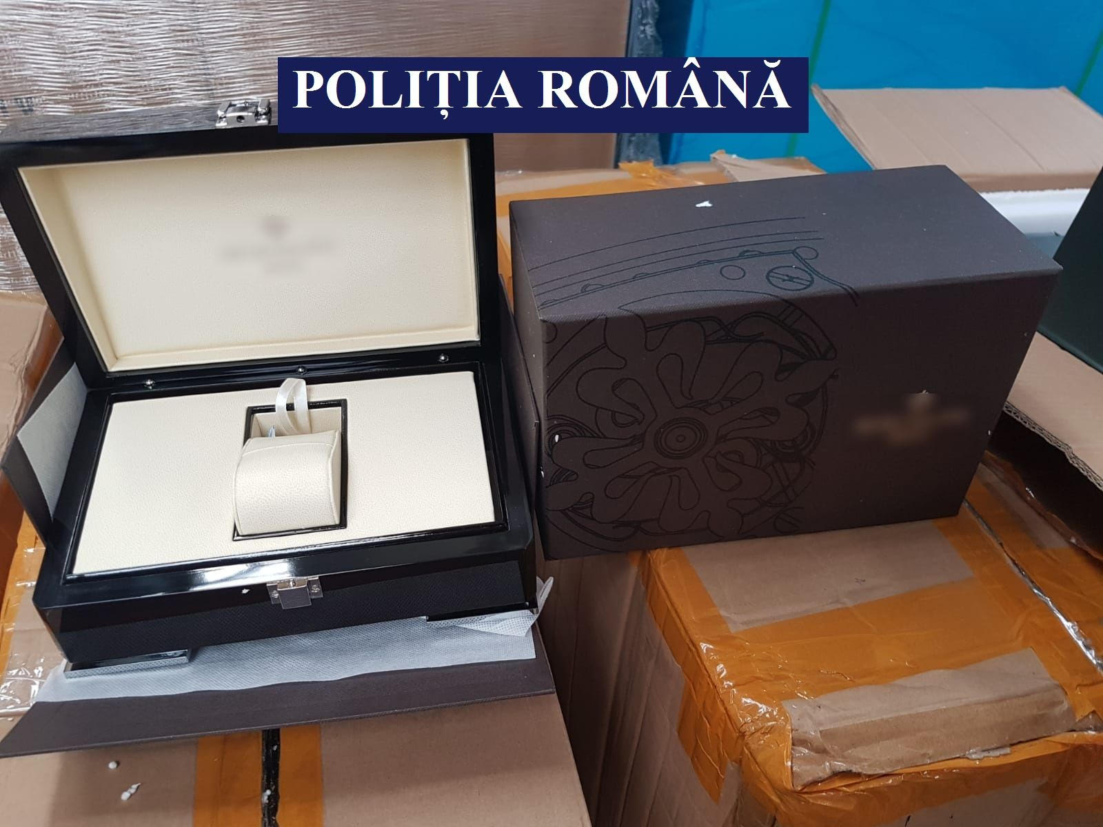 Ceasuri de mână, ridicate de polițiști – FOTO