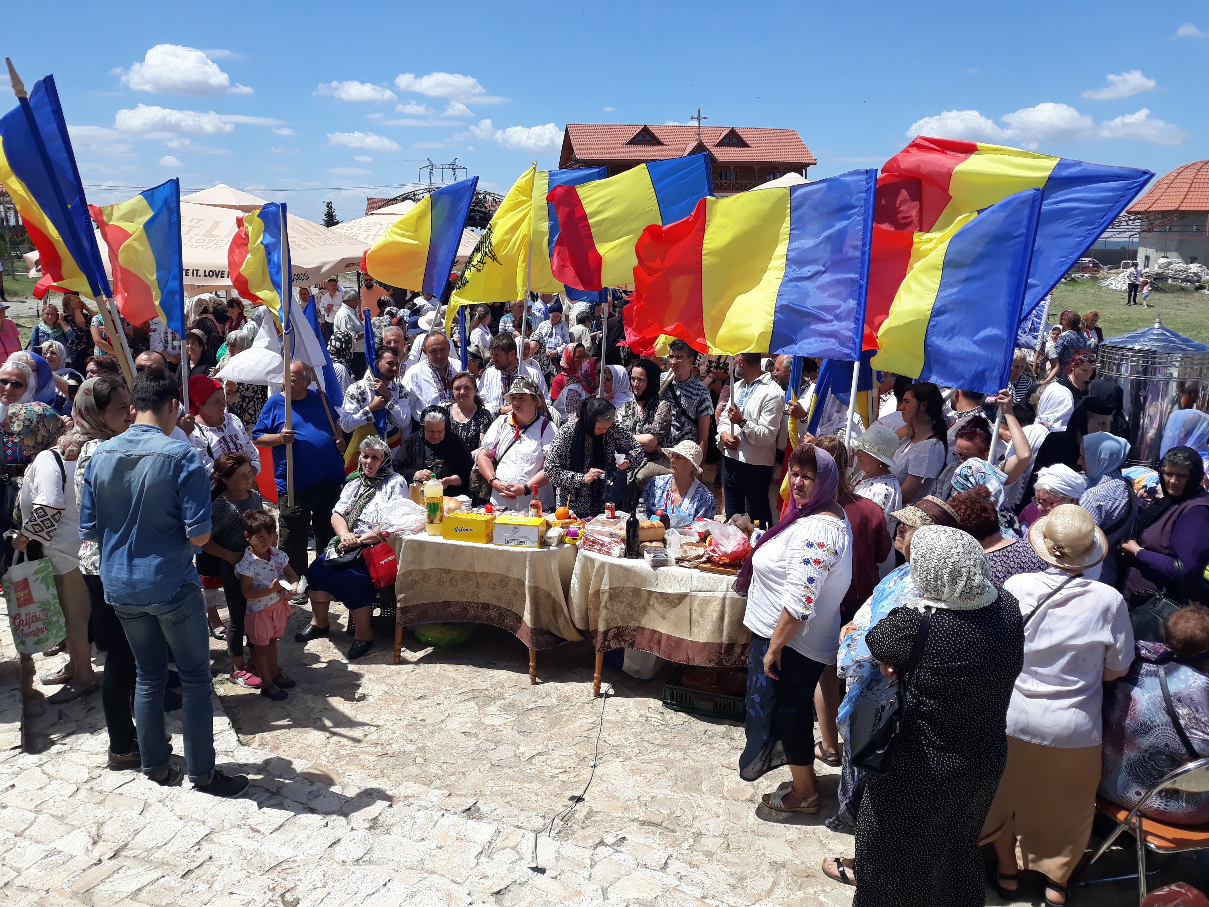 Duminica Tuturor Sfinților Români la Poarta albă – Galeșu