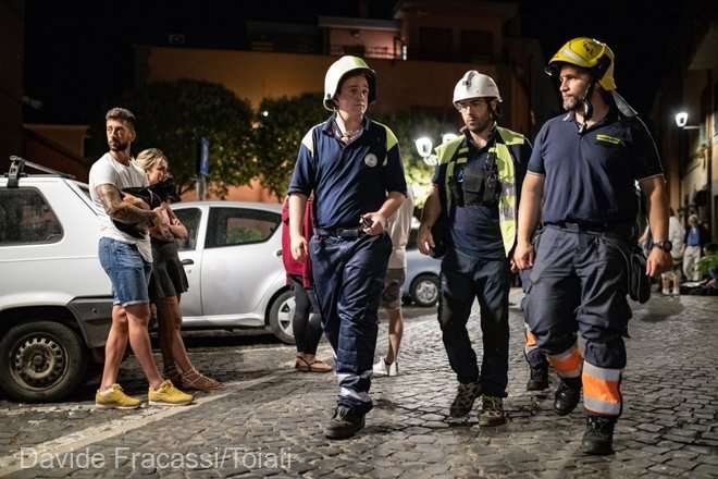 ITALIA: Cutremur semnificativ resimţit la Roma; clădiri avariate în Colonna