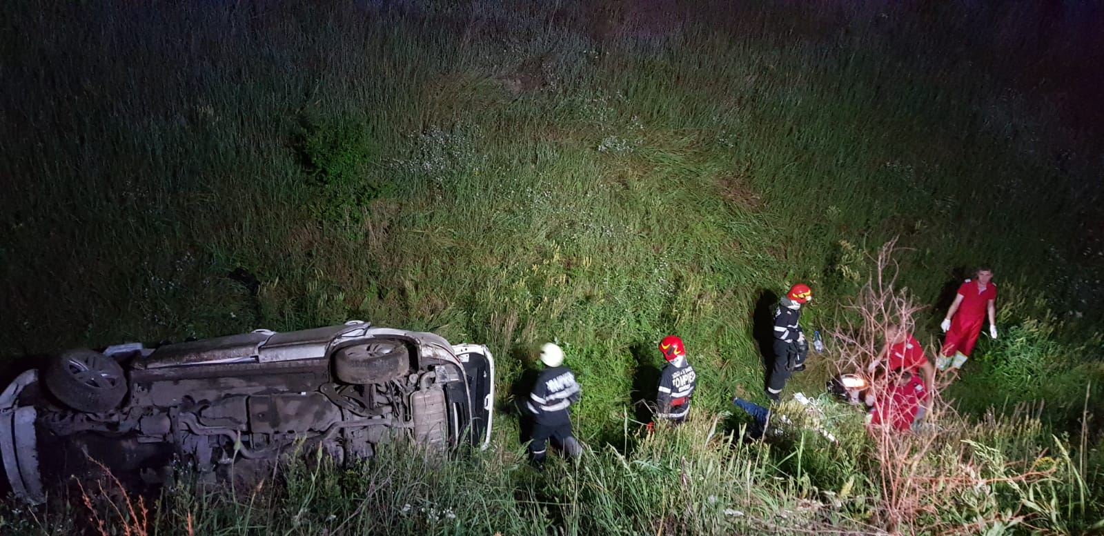 Județul CONSTANȚA/ FOTO: Șofer decedat după ce a căzut cu mașina într-un canal