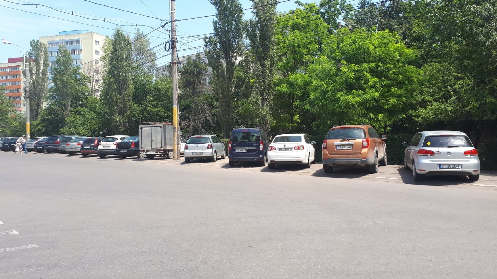 CONSTANȚA: Blocarea locurilor de parcare nerezervate este interzisă. Amenzile sunt usturătoare