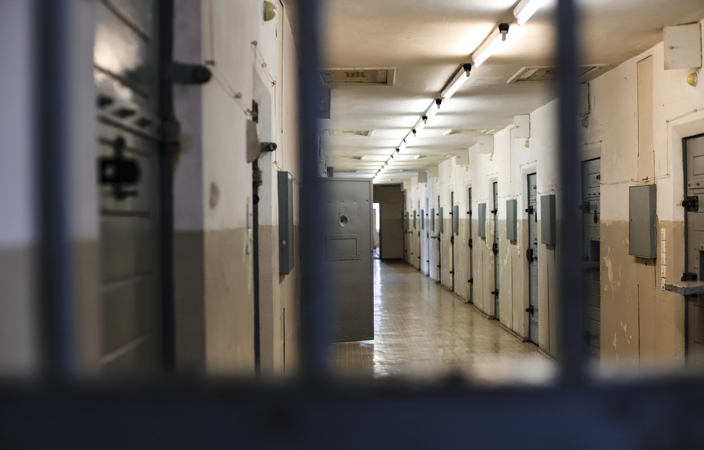 Județul CONSTANȚA: Mai multe persoane cu mandate de arestare, încarcerate în Penitenciarul Poarta Albă