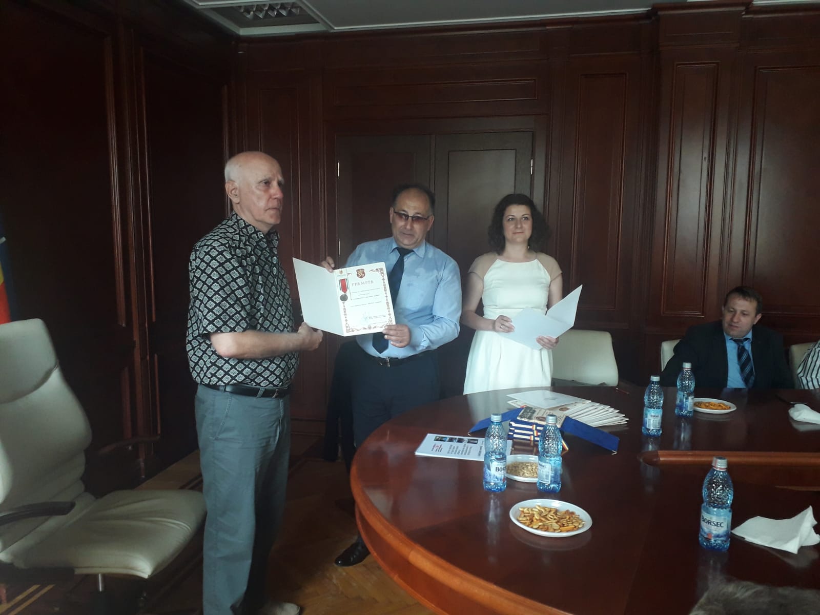 Zece militari în rezervă, decorați astăzi, la Prefectura Constanța