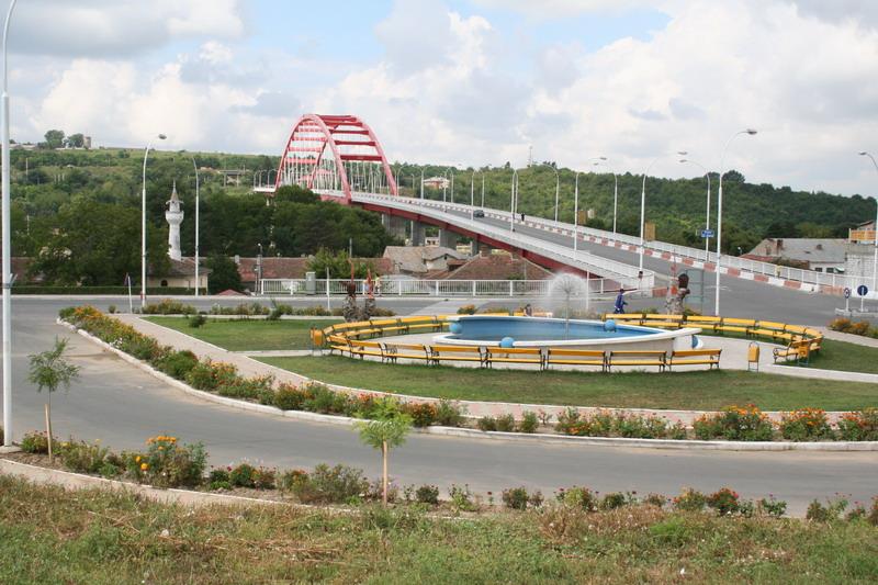 CERNAVODĂ: Străzile din oraș au intrat în proces de refacere