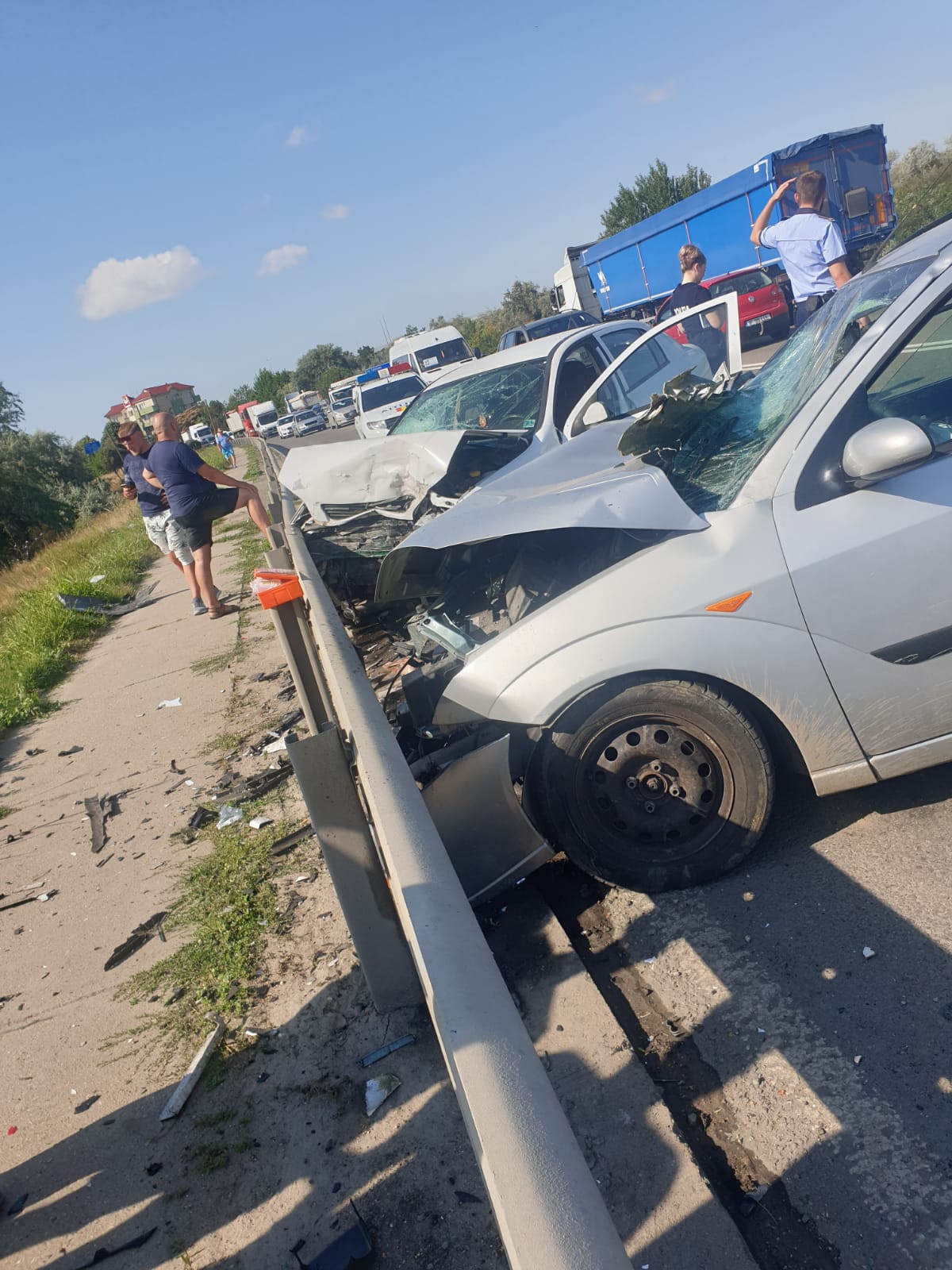 Județul CONSTANȚA: Un accident rutier a avut loc pe podul rutier peste Canalul Poarta Albă – Midia Năvodari – FOTO