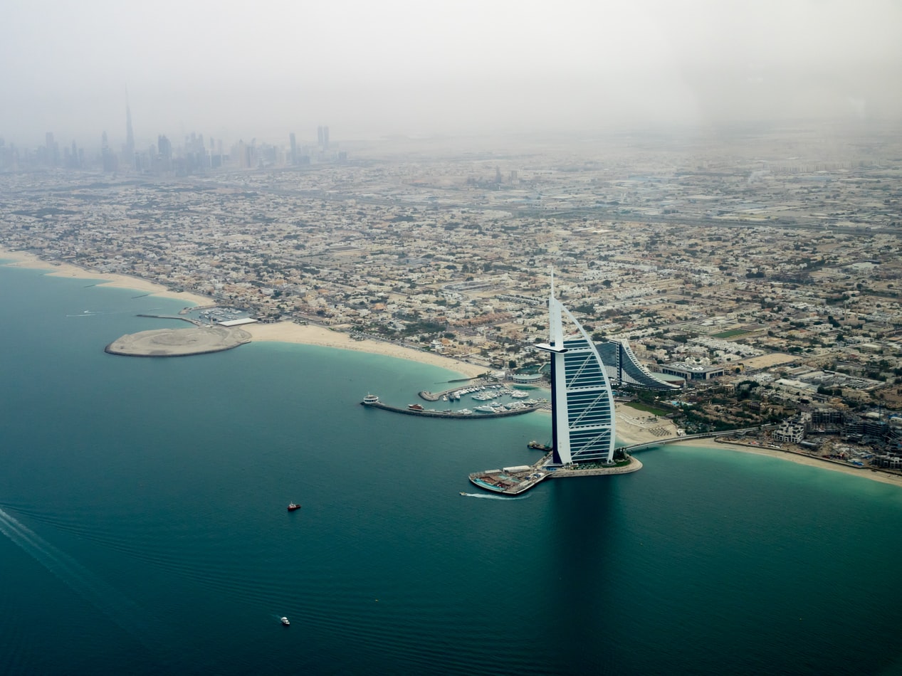 DUBAI: Turiştii vor putea cumpăra alcool din magazine