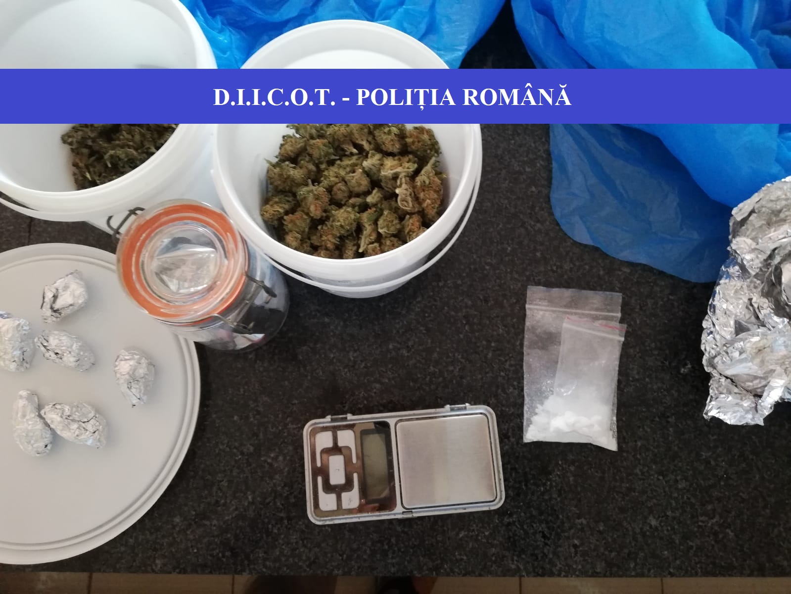 CONSTANȚA: Un tânăr în vârstă de 22 de ani, reținut pentru trafic de droguri de risc și mare risc