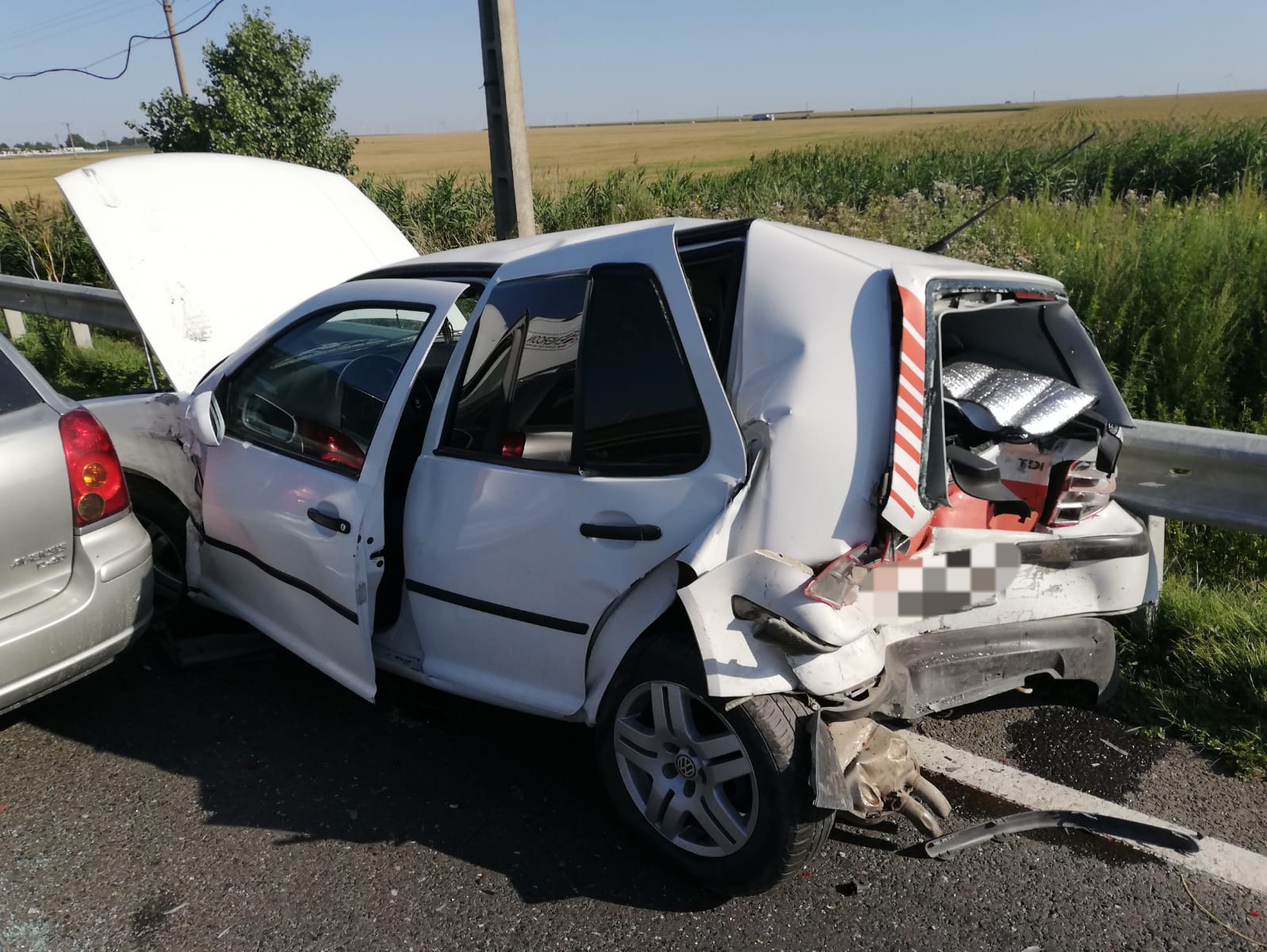 CONSTANȚA: Trei femei rănite într-un accident cu trei autovehicule pe DN 2A, la Nicolae Bălcescu