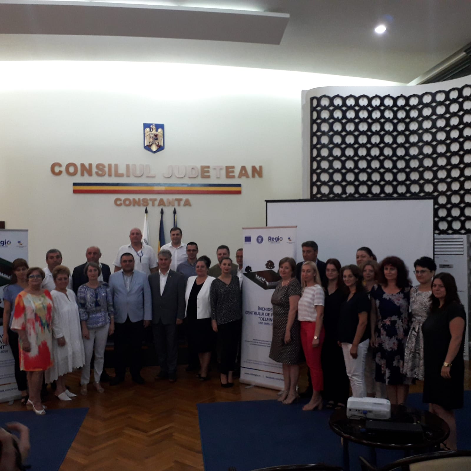 DGASPC Constanţa continuă închiderea marilor centre de îngrijire a copiilor şi a adulţilor. Beneficiarii, transferați în spații de tip familial