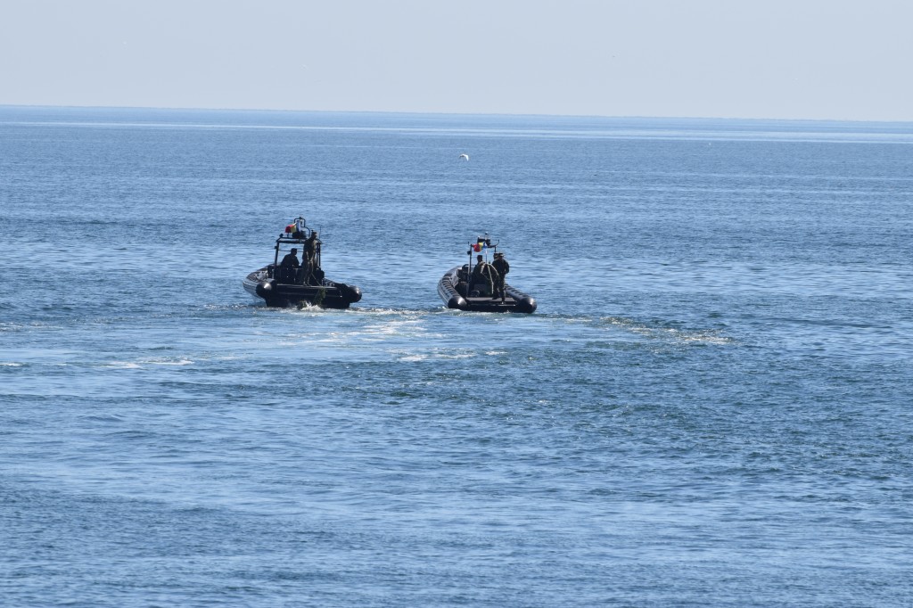 MANGALIA: Ceremonii militare, defilări, parade şi concerte de Ziua Marinei Române