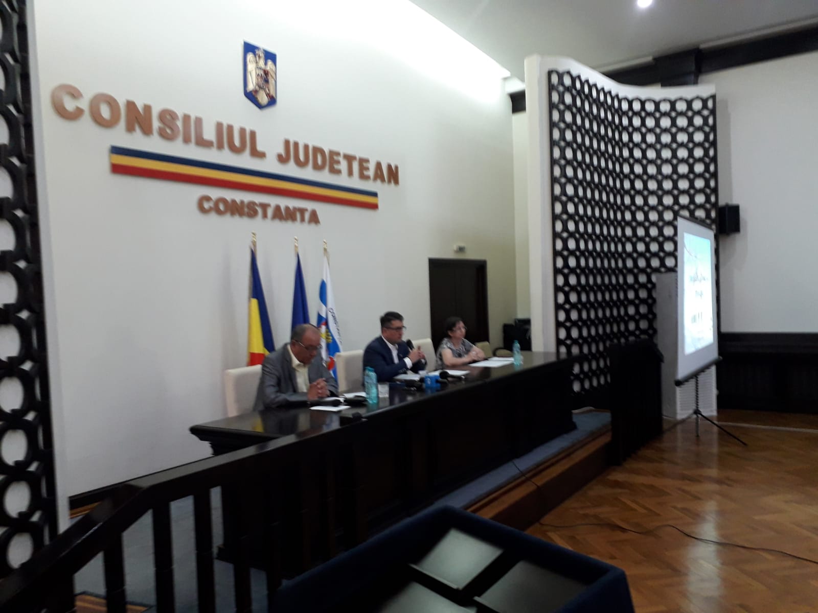 CONSTANȚA: Primăria dorește să cumpere rețeaua de transport a energiei termice de la Electrocentrale