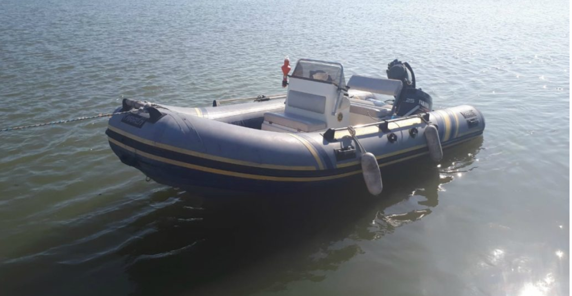 TULCEA: Poliţiştii de frontieră au salvat 6 persoane de pe o barcă în derivă