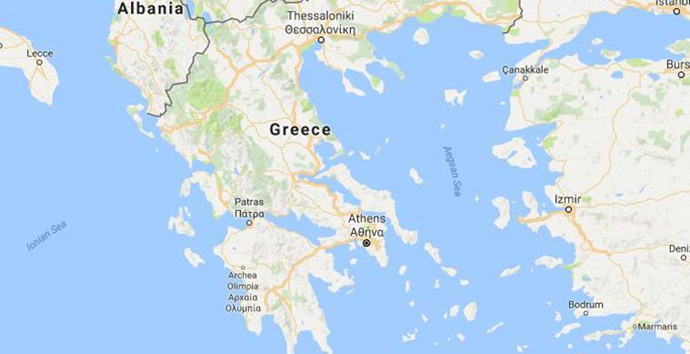Sute de turişti români, blocaţi pe o insulă grecească