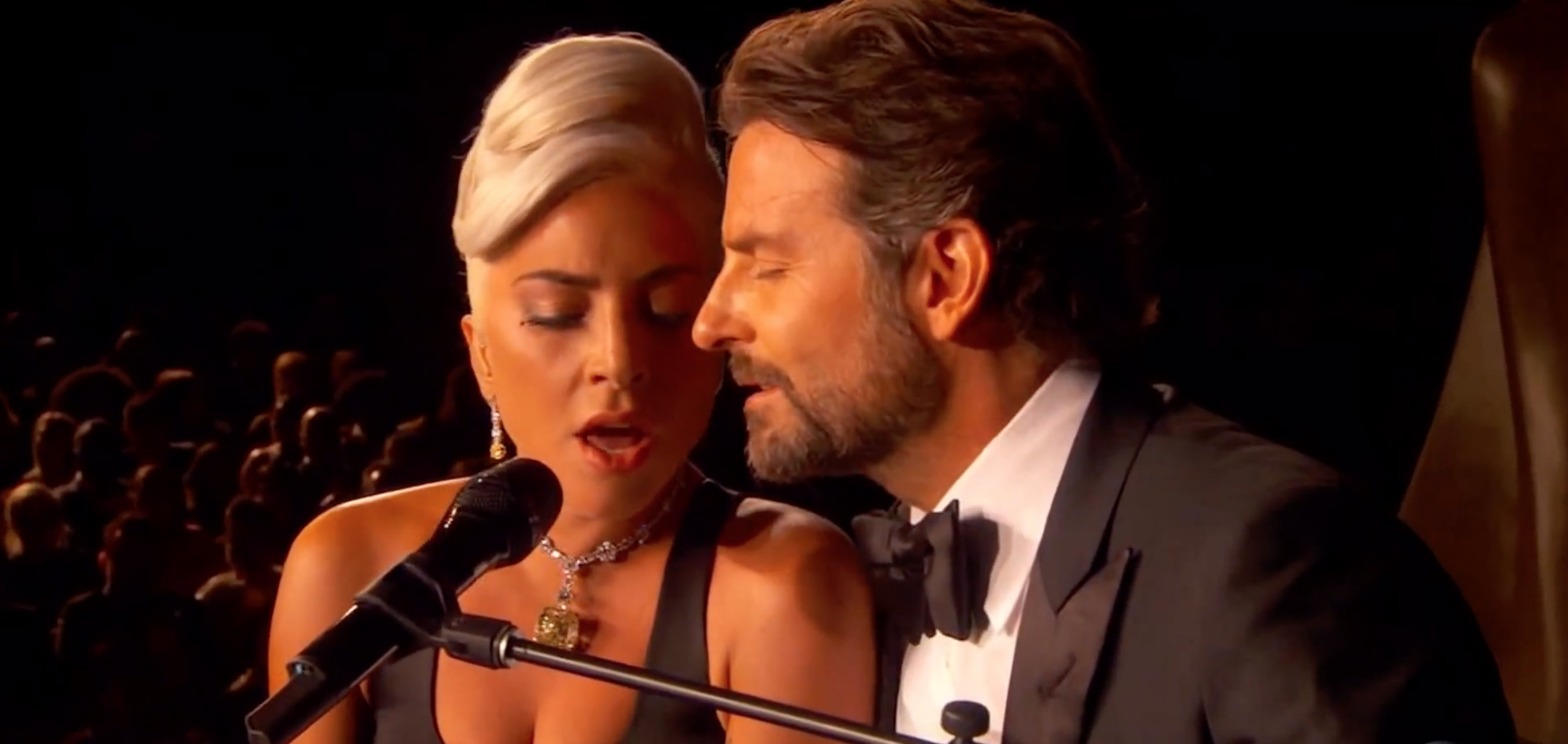 Lady Gaga este acuzată de plagiat pentru piesa „Shallow”!