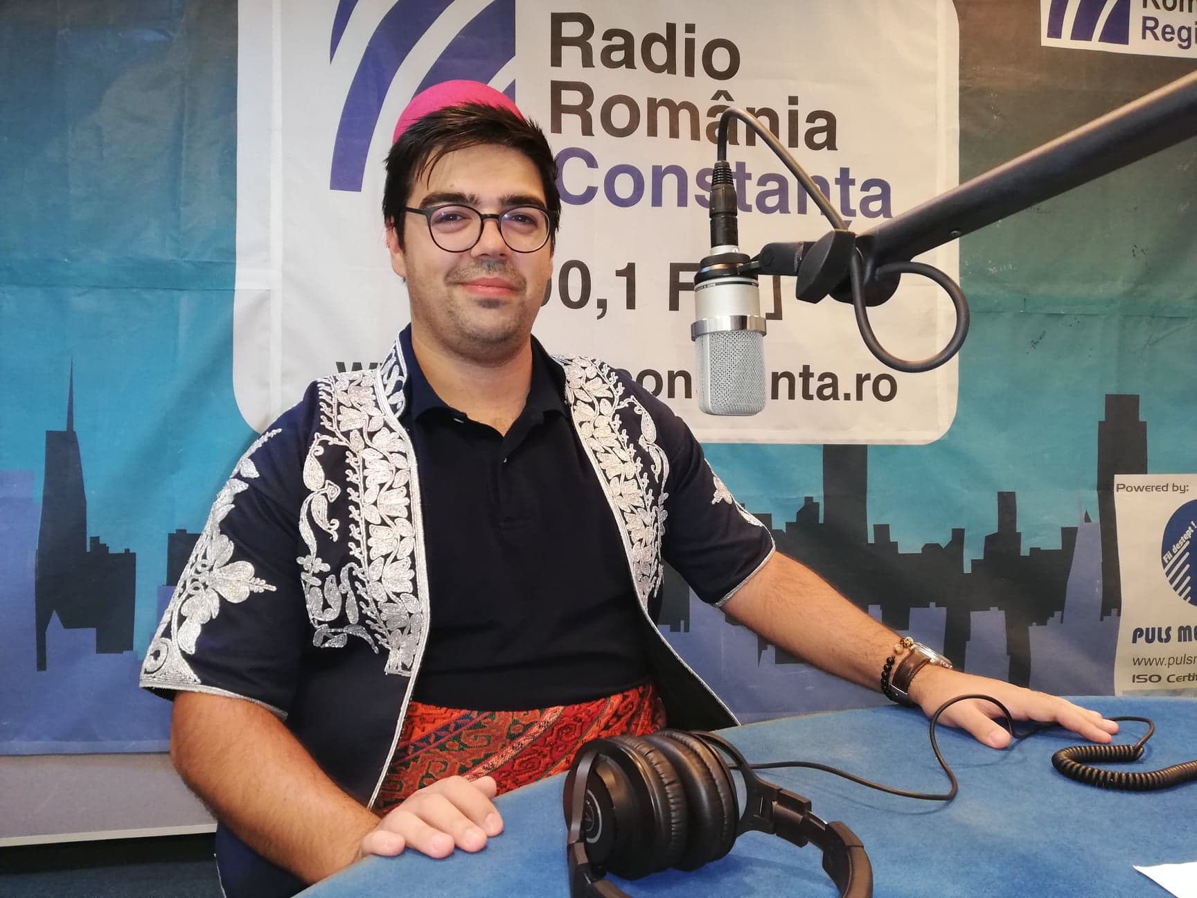 INTERVIU | Tinerii turci din Dobrogea participă în aceste zile la evenimente locale, cu cele două ansambluri de dansuri folclorice turcești – FOTO