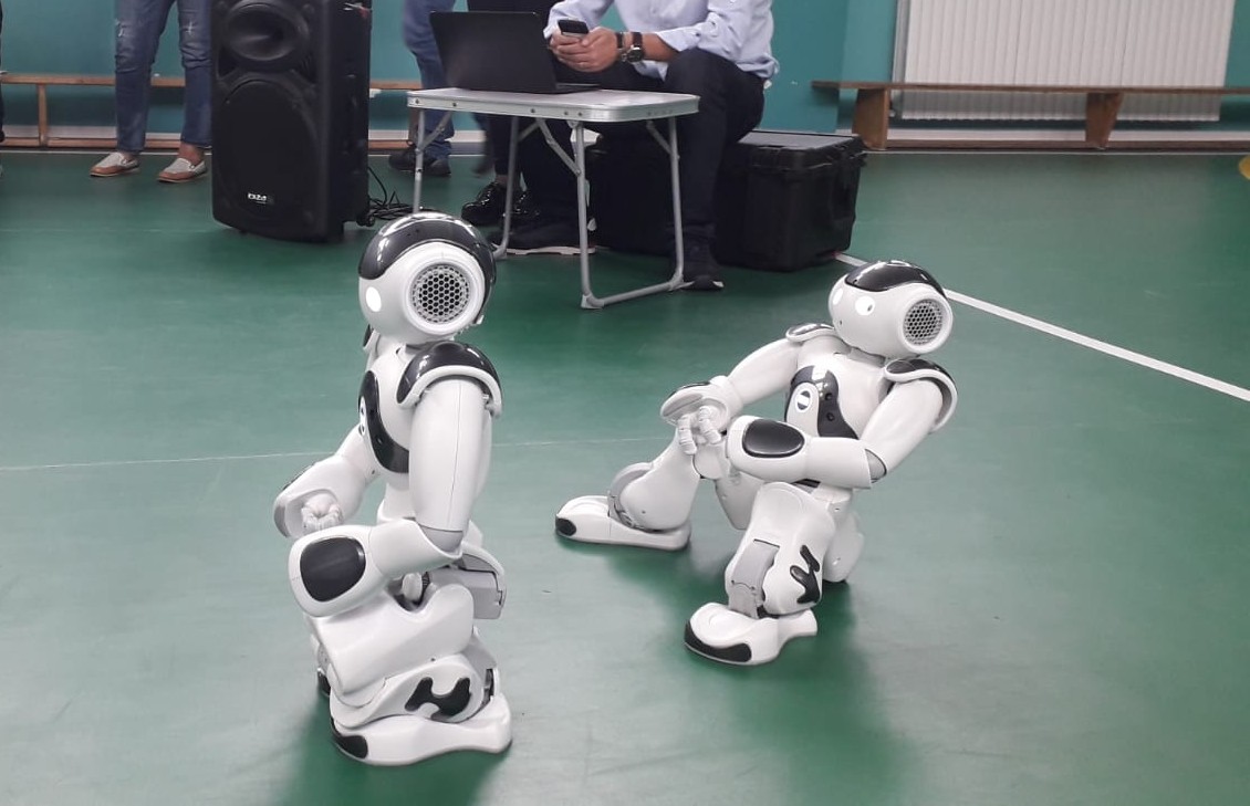 CONSTANȚA: Roboții NAO și ZORA au ajuns la Școala Gimnazială nr.39 ,,Nicolae Tonitza” – FOTO