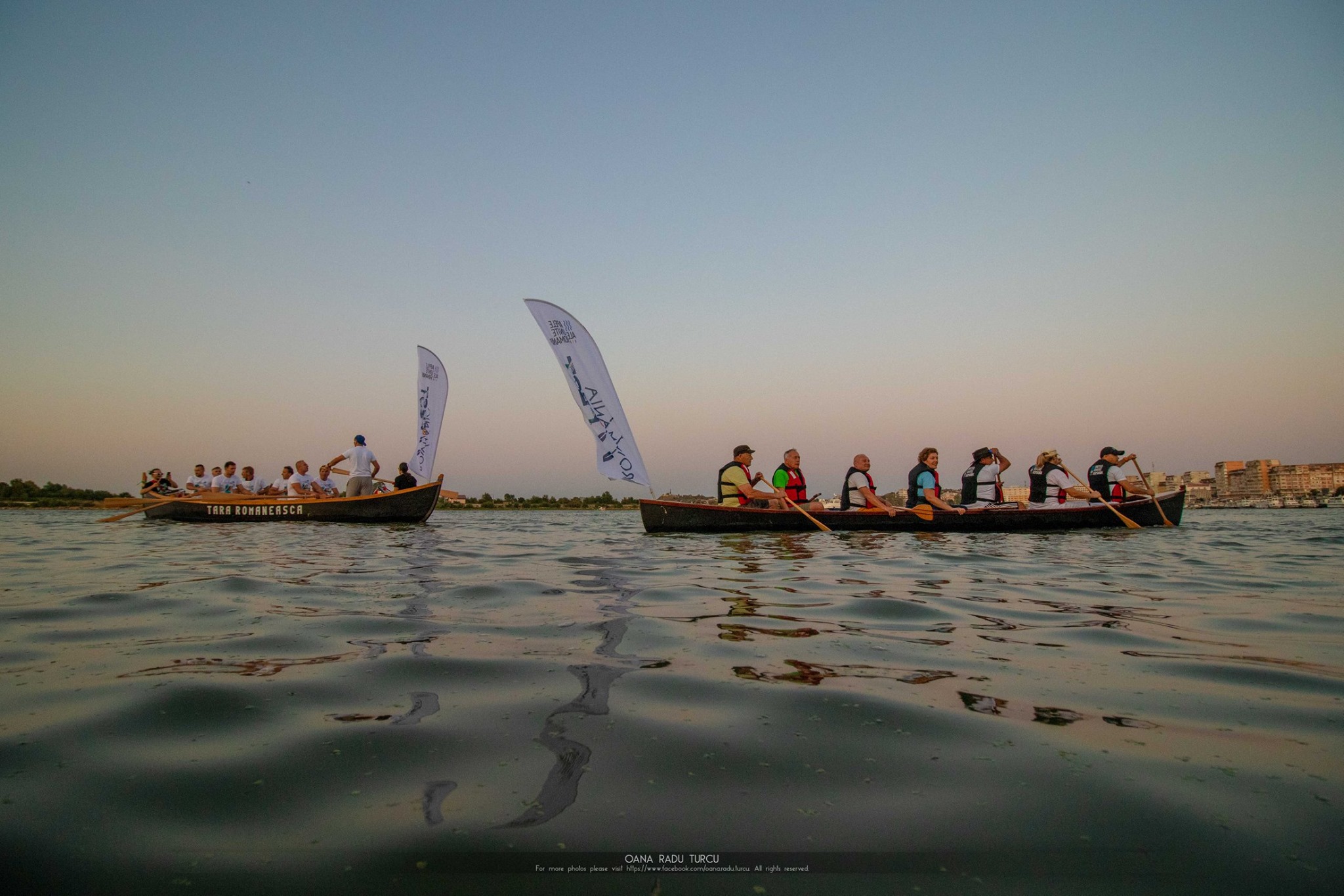 TULCEA: A început Festivalul RowmaniaFEST 2021. Programul zilei de sâmbătă