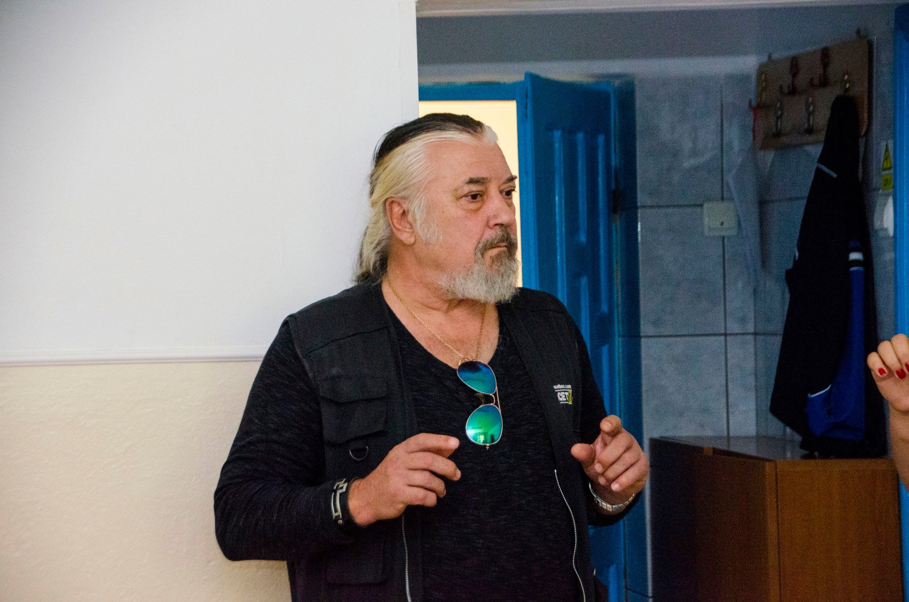 CONSTANȚA: Nicu Covaci le-a vorbit copiilor cu dizabilități de la Centrul Școlar pentru Educație Incluzivă ‘‘Delfinul’’ – FOTO